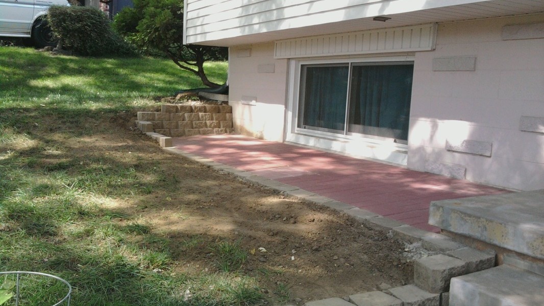 Pavers and Retaining Wall